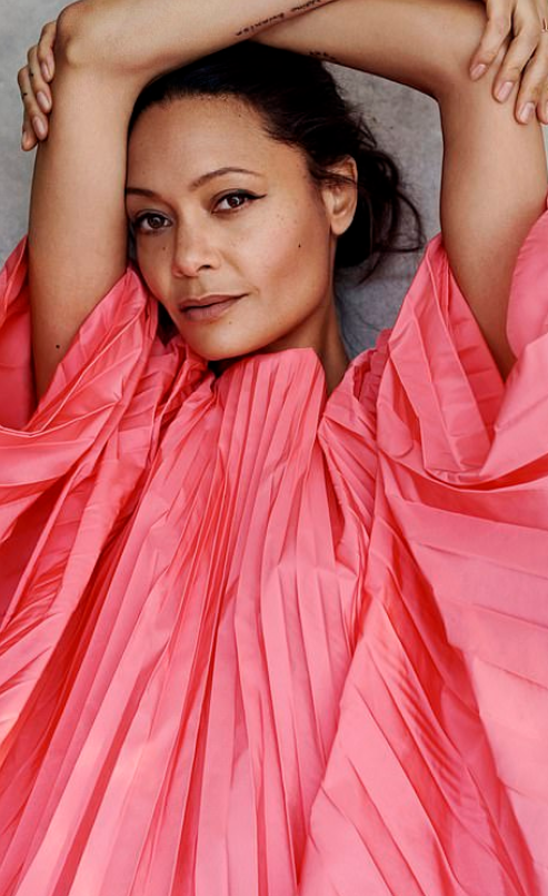thandie-newton-pink-pleated-dress.png