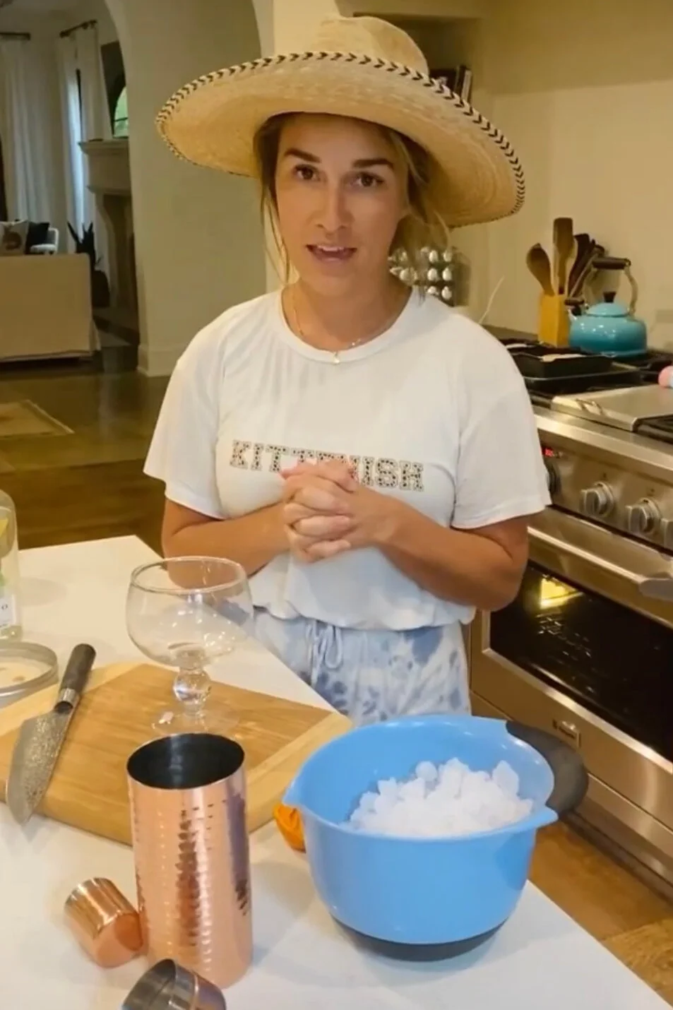 jessie-james-decker-kittenish-white-logo-t-shirt.jpg