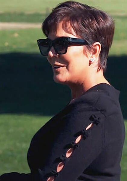 kris-jenner-black-sunglasses-keeping-up-with-the-kardashians-season-18-episode-3.jpg