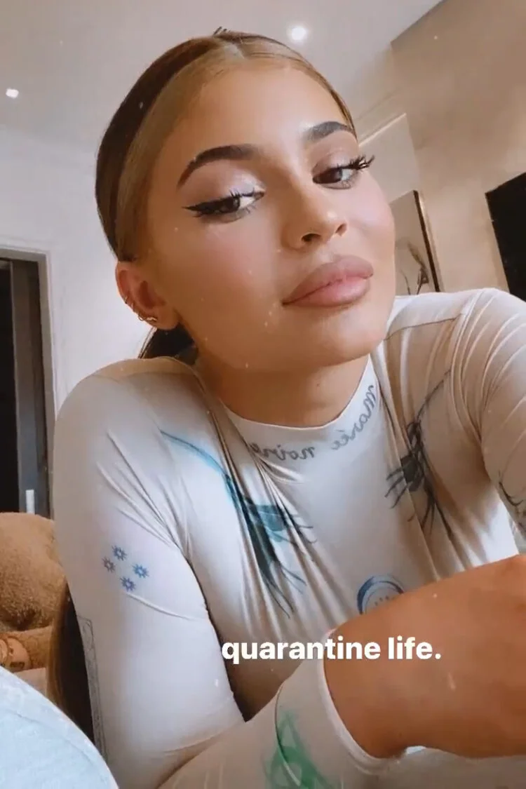 kylie-jenner-printed-white-long-sleeve-top.jpg