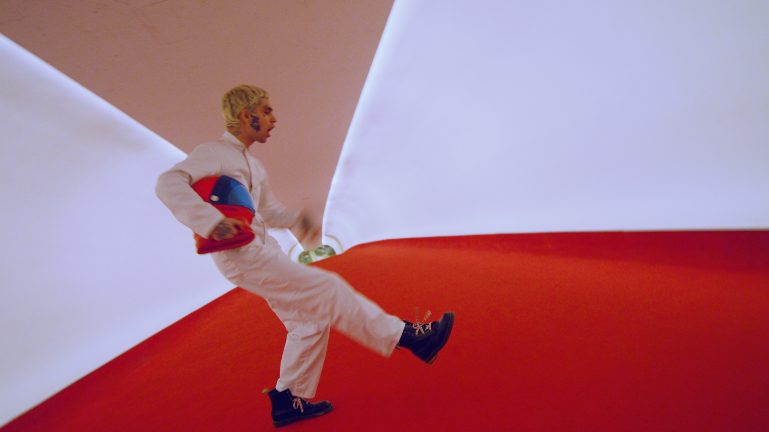 Sequence 01.00_02_01_01.Still028.png