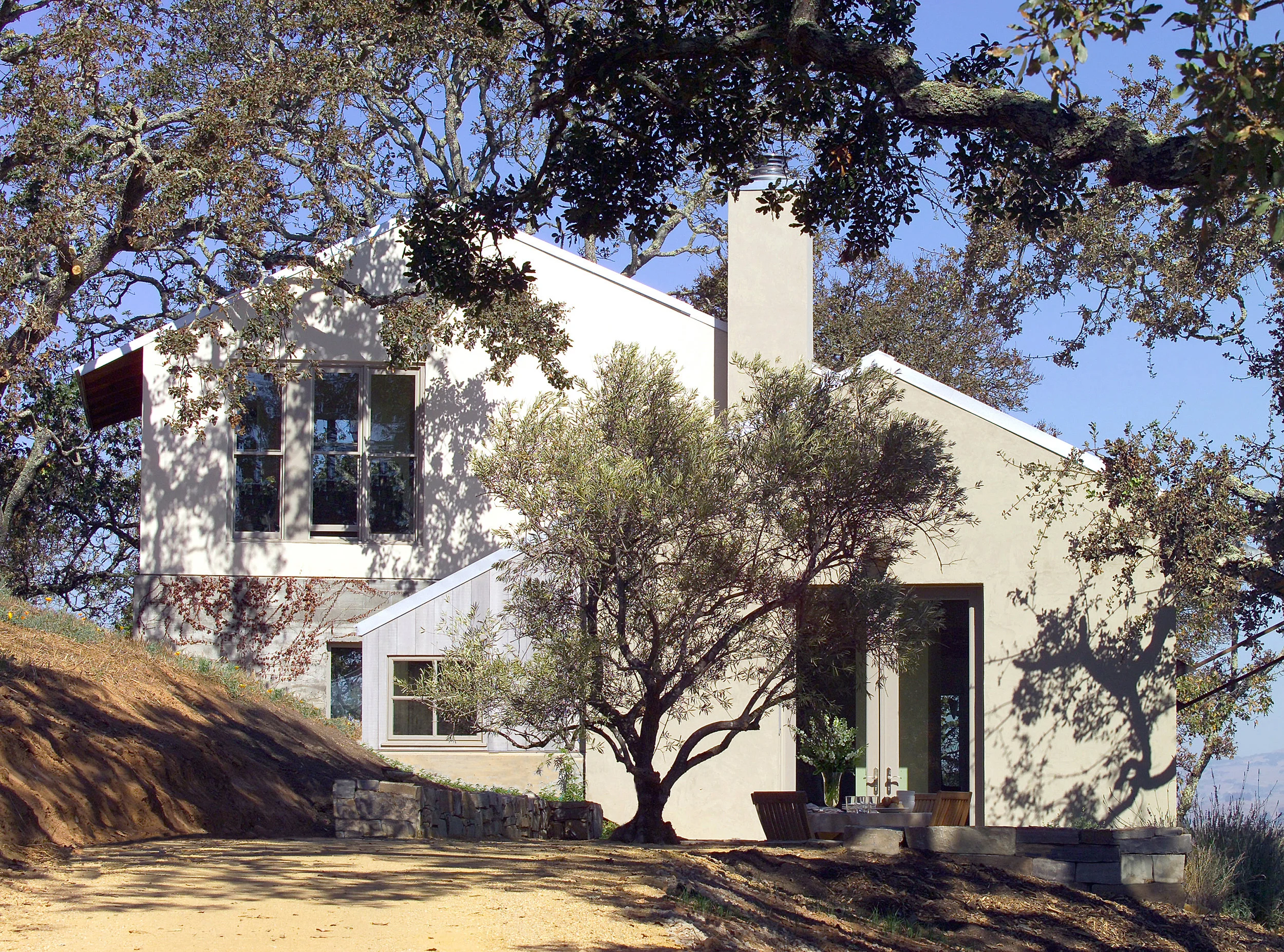 Exterior_1.jpg