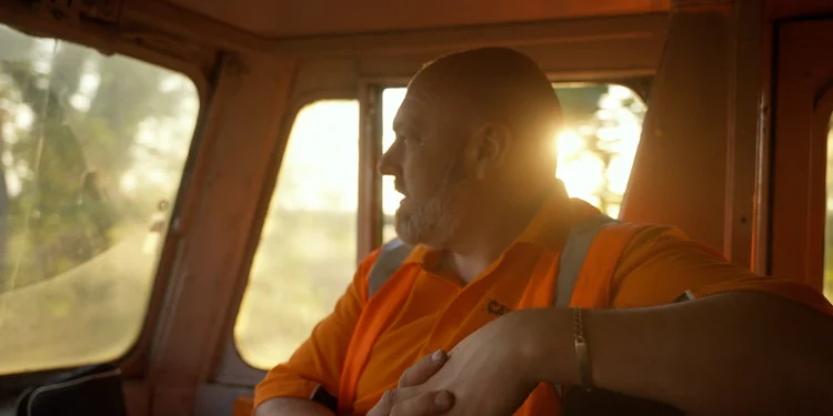 Usable Footage.00_18_24_04.Still011.jpg