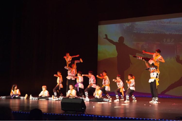 2016/10/29 Bellevue Meydenbauer Theater, 国色添香晚会中表演《少林罗汉阵》