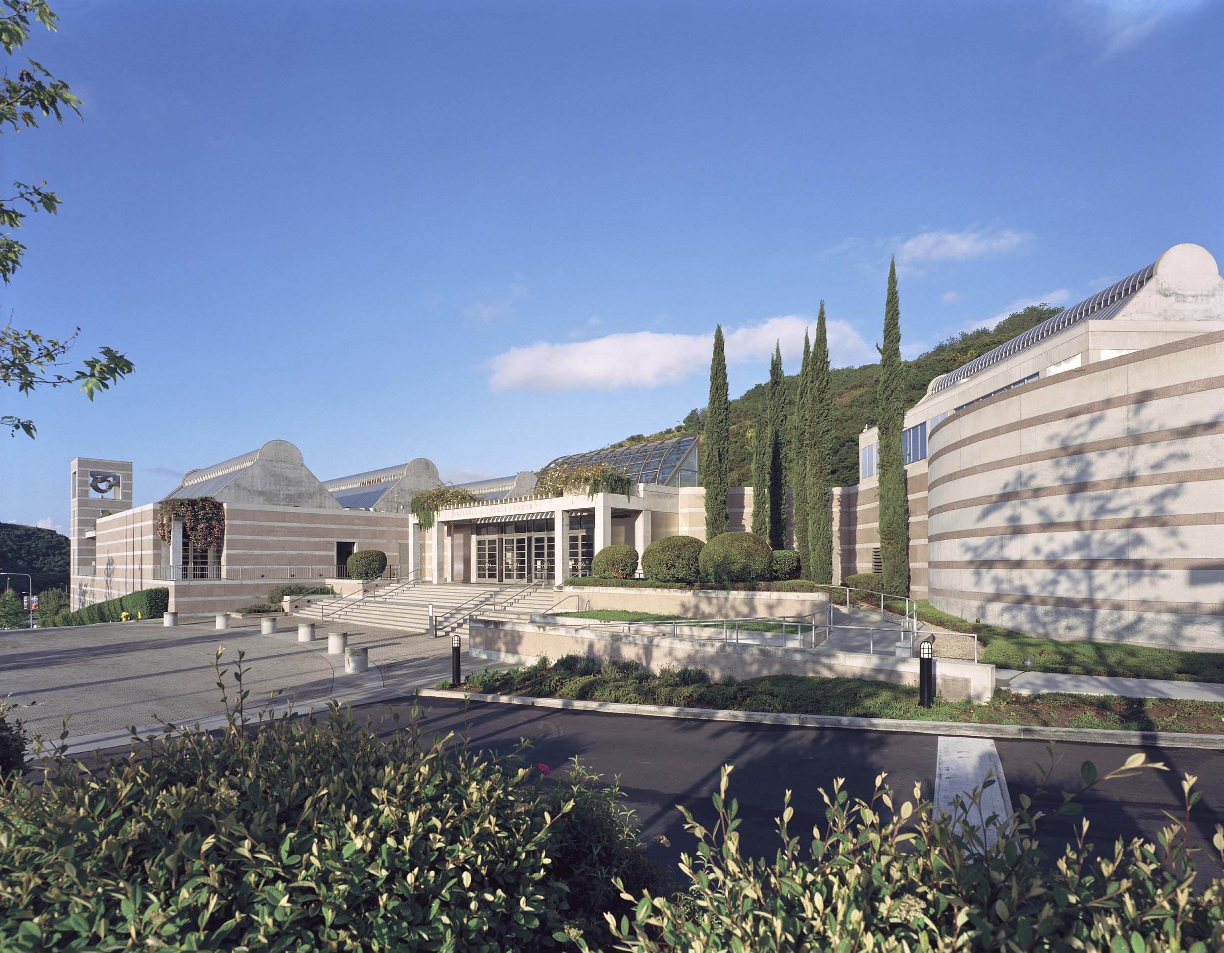 Skirball_Architecture.jpg