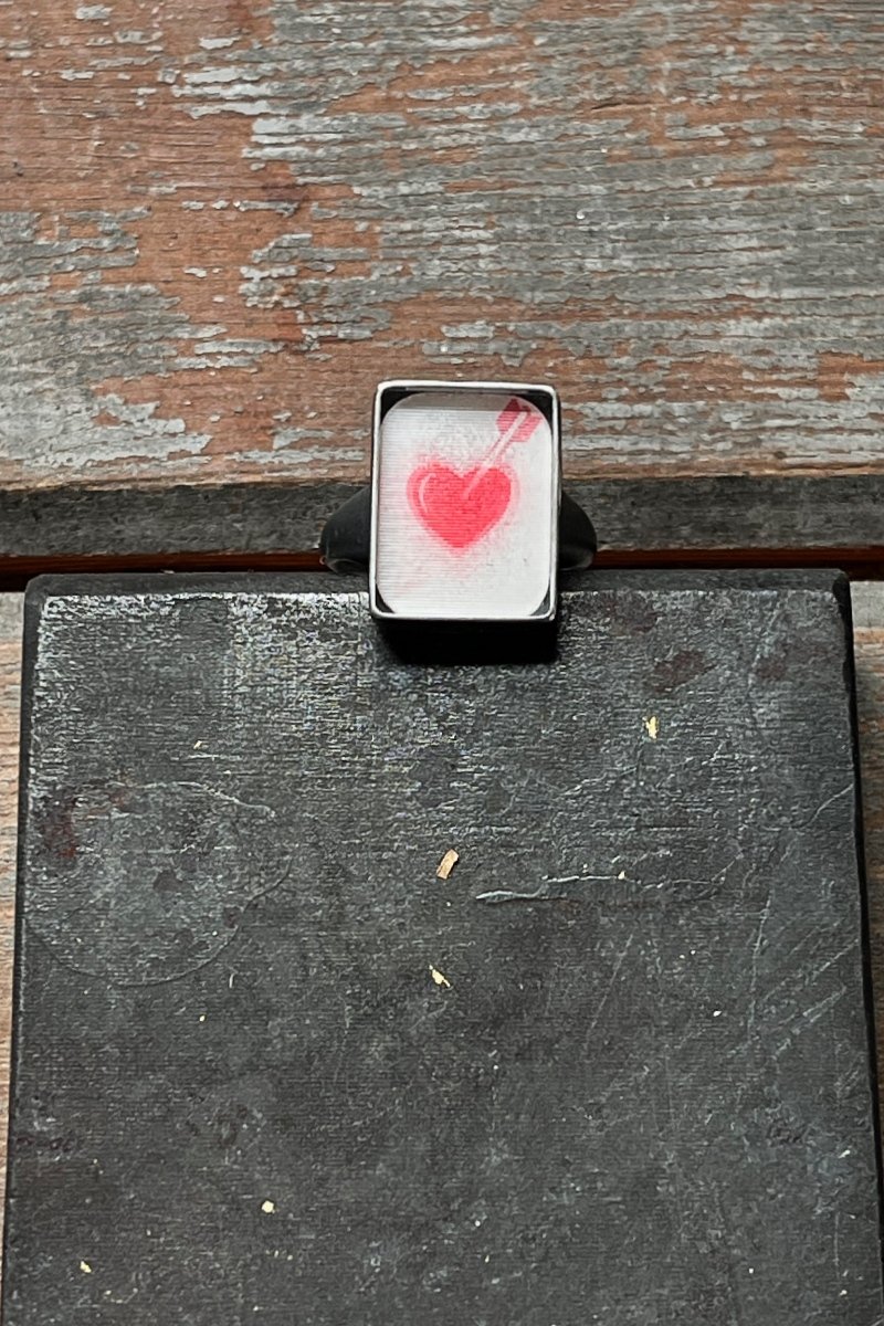 heart_arrow_ring_close.jpg