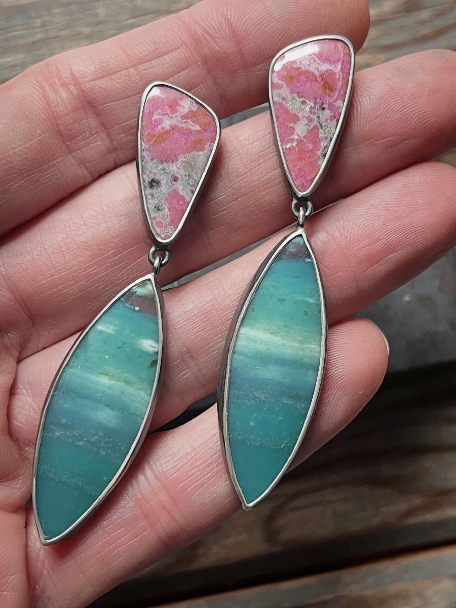 pink_green_earrings_1.jpg
