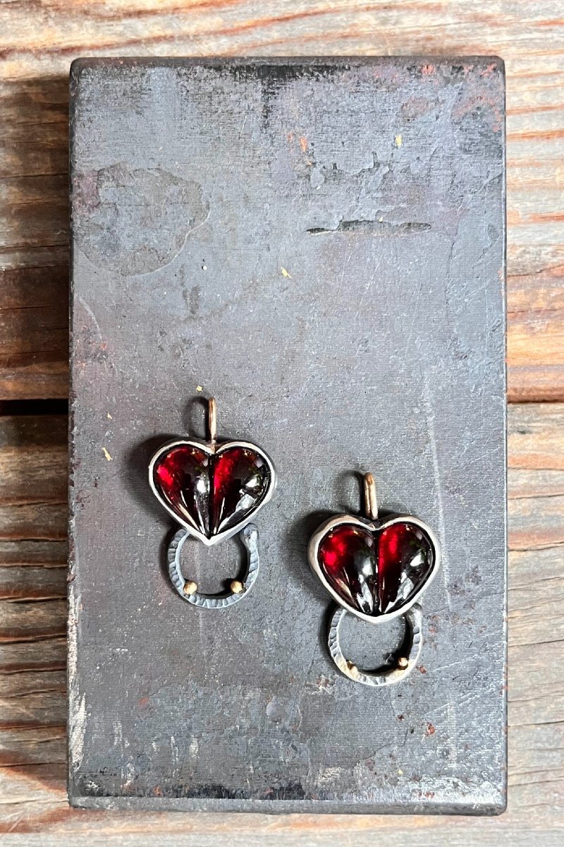 2_pt_heart_charmkeepers.jpg