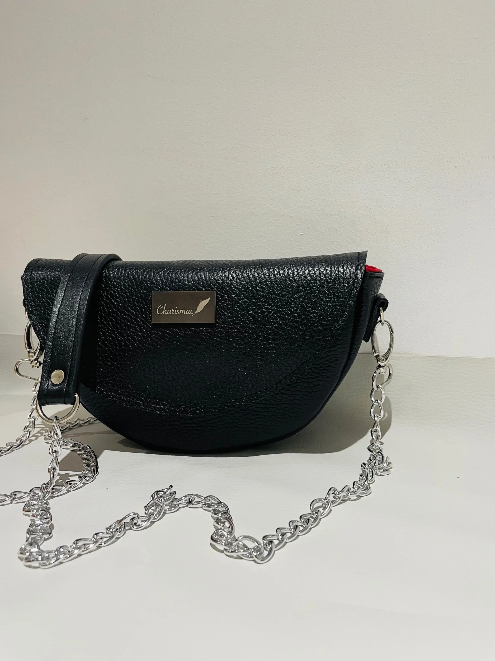 71DFB233-5C05-4017-95FA-0D45D8D319CE