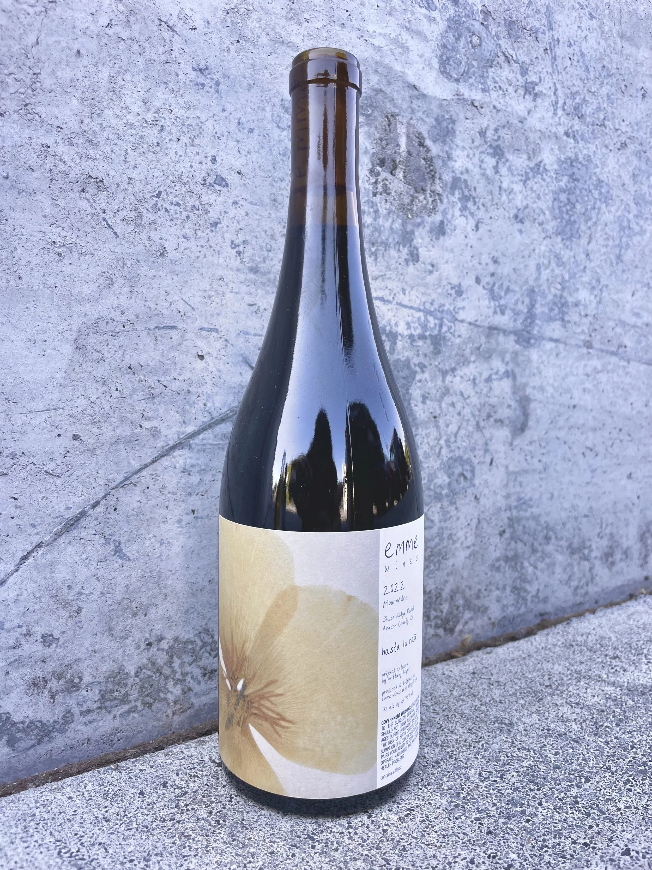 2022mvd-bottleshot.jpg