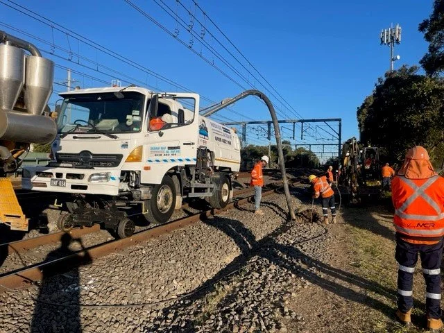 ISUC - Hirail Sucker Truck