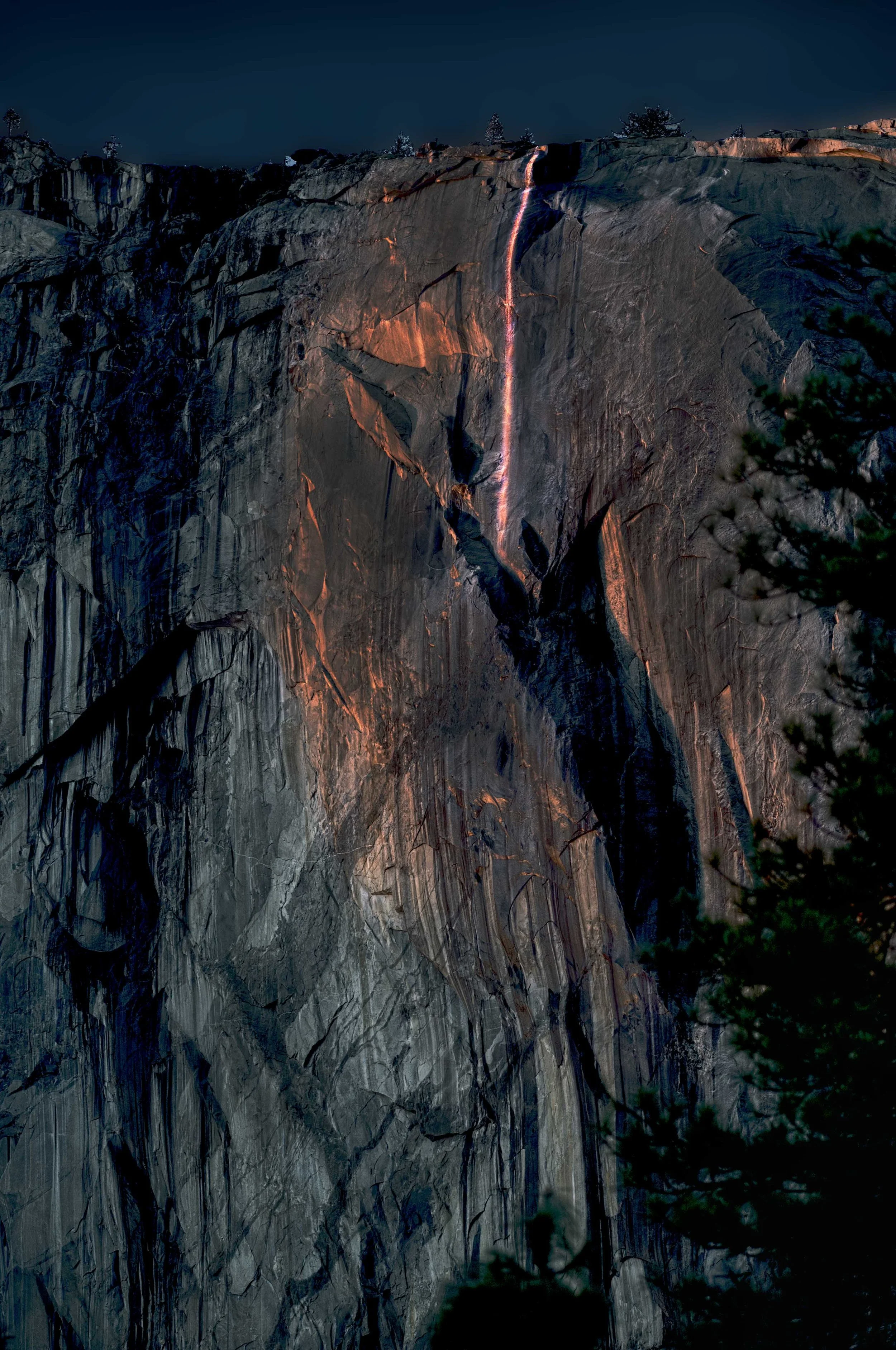161441199.5Tpghpfp.D3F_1413HorsetailFalls2.jpg