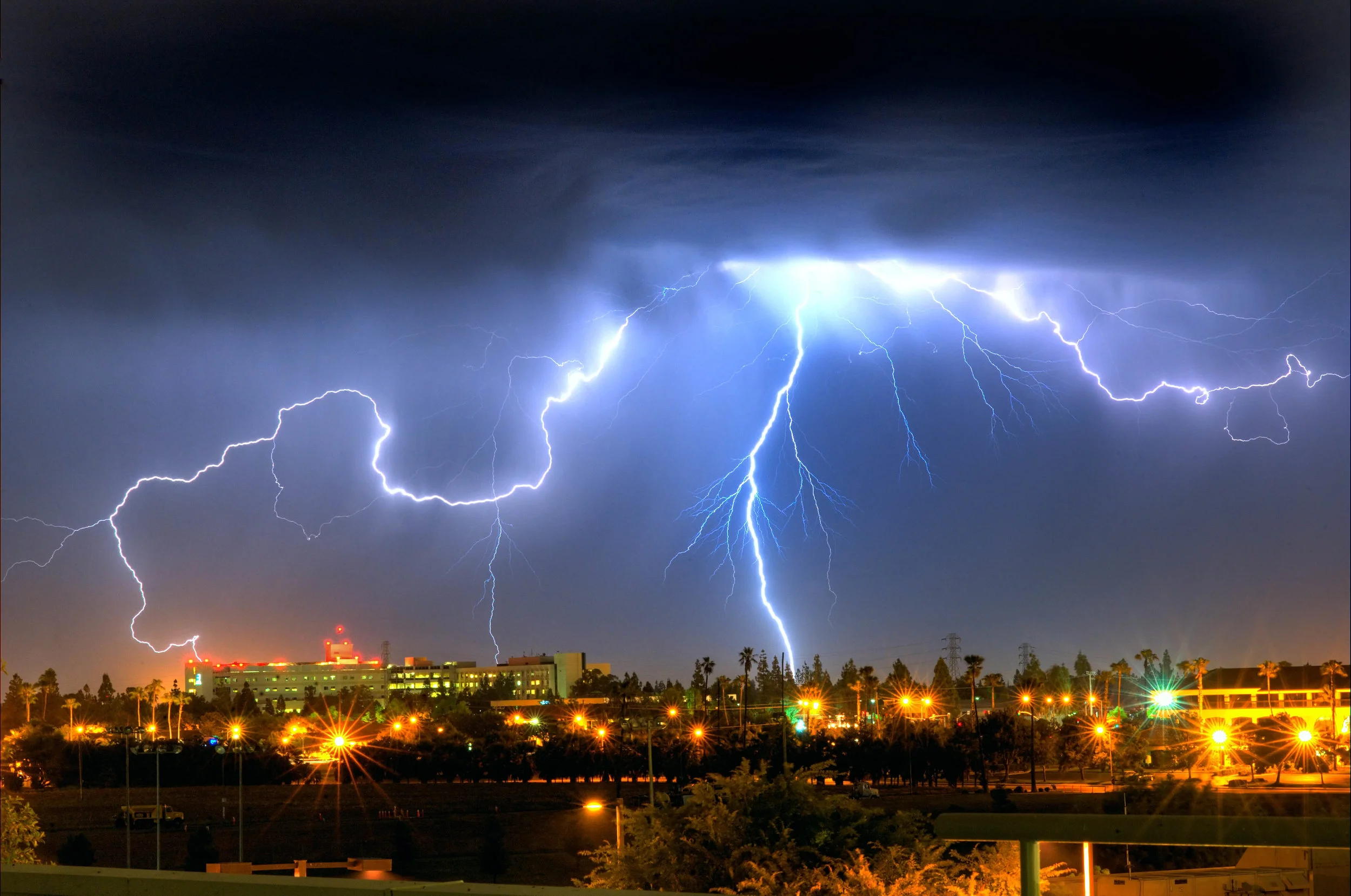 113698324.iNKS7Sg9.D3B_9554HDRLightning1.jpg