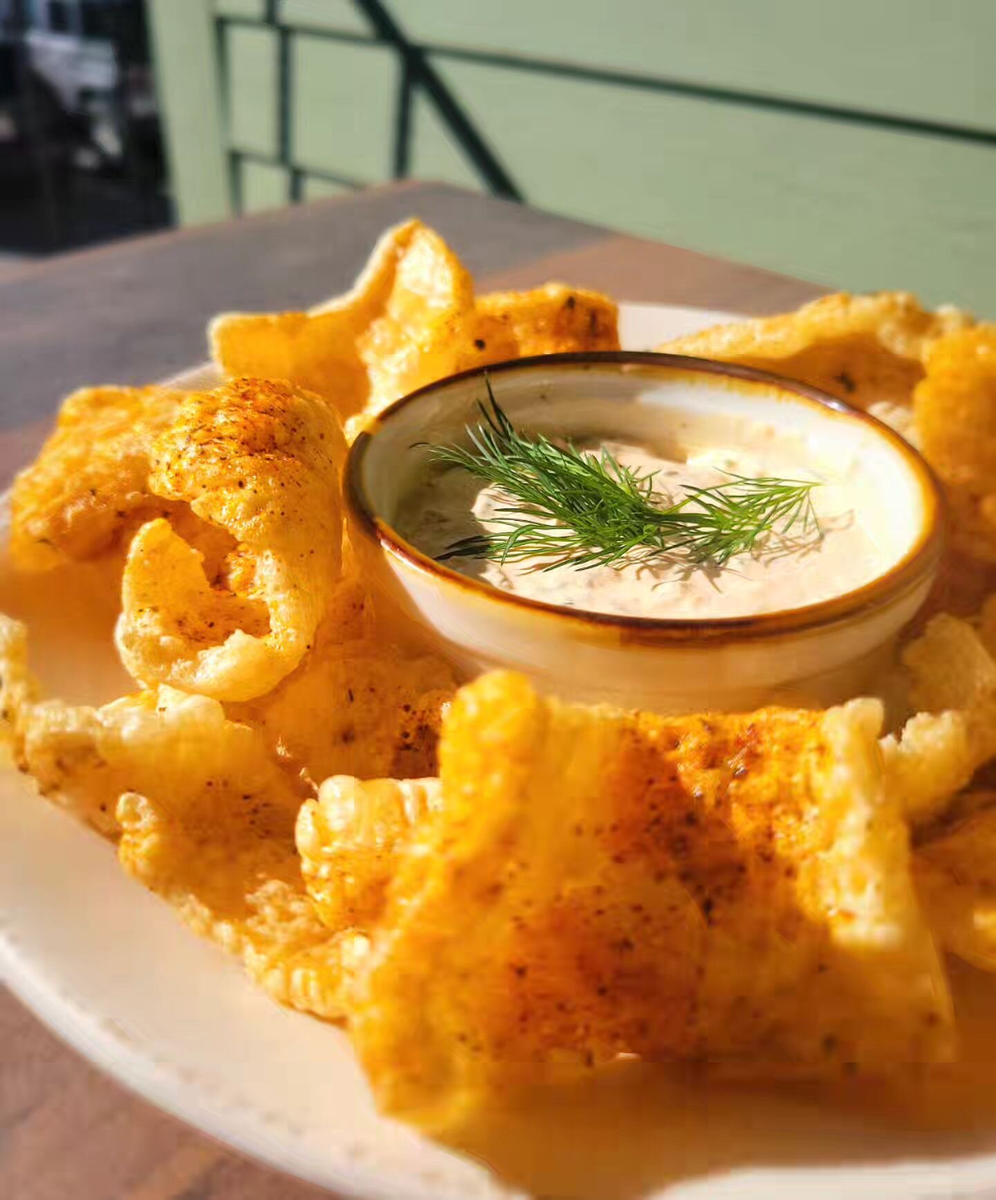 Need dinner plans? We got you covered!

There are two Chef's Nights left to support @castingbread ✨️ Come by tonight for some tapas! Our housemade chicharrones and dill pickle dip are a must try. Open til 8:30pm!

#blowingrock #blowingrocknc #support