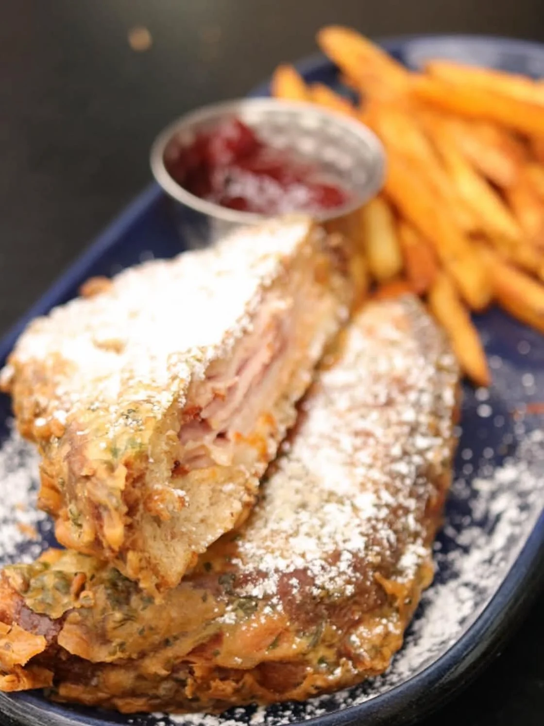 Reservations available all day on Sundays! 
A Monte Cristo for lunch on our Patio is always a good idea!
#montecristo #blowingrocknc #storiestreetgrille #brunch