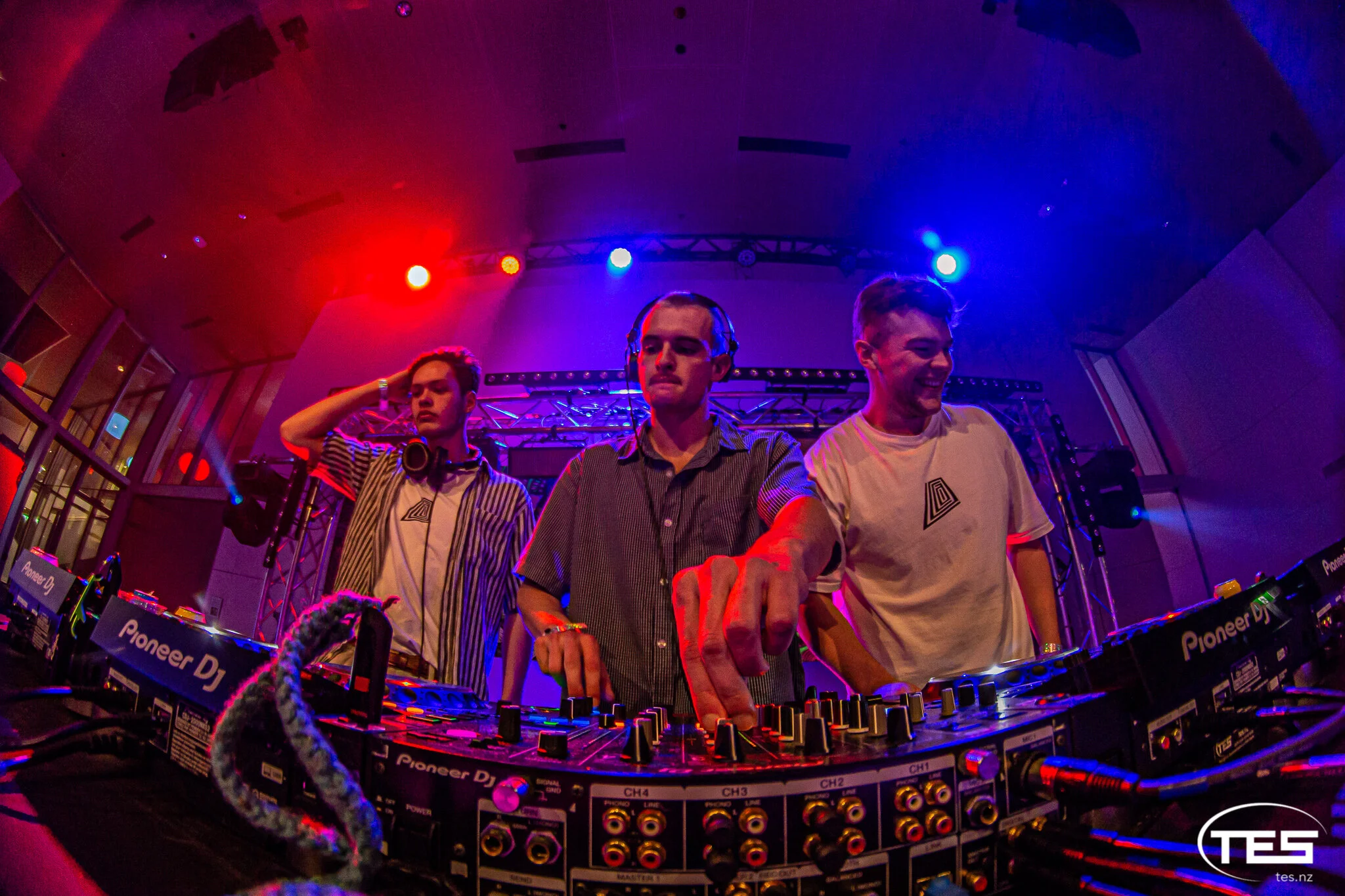 An interview with Two Minds: Throwing gigs for the people