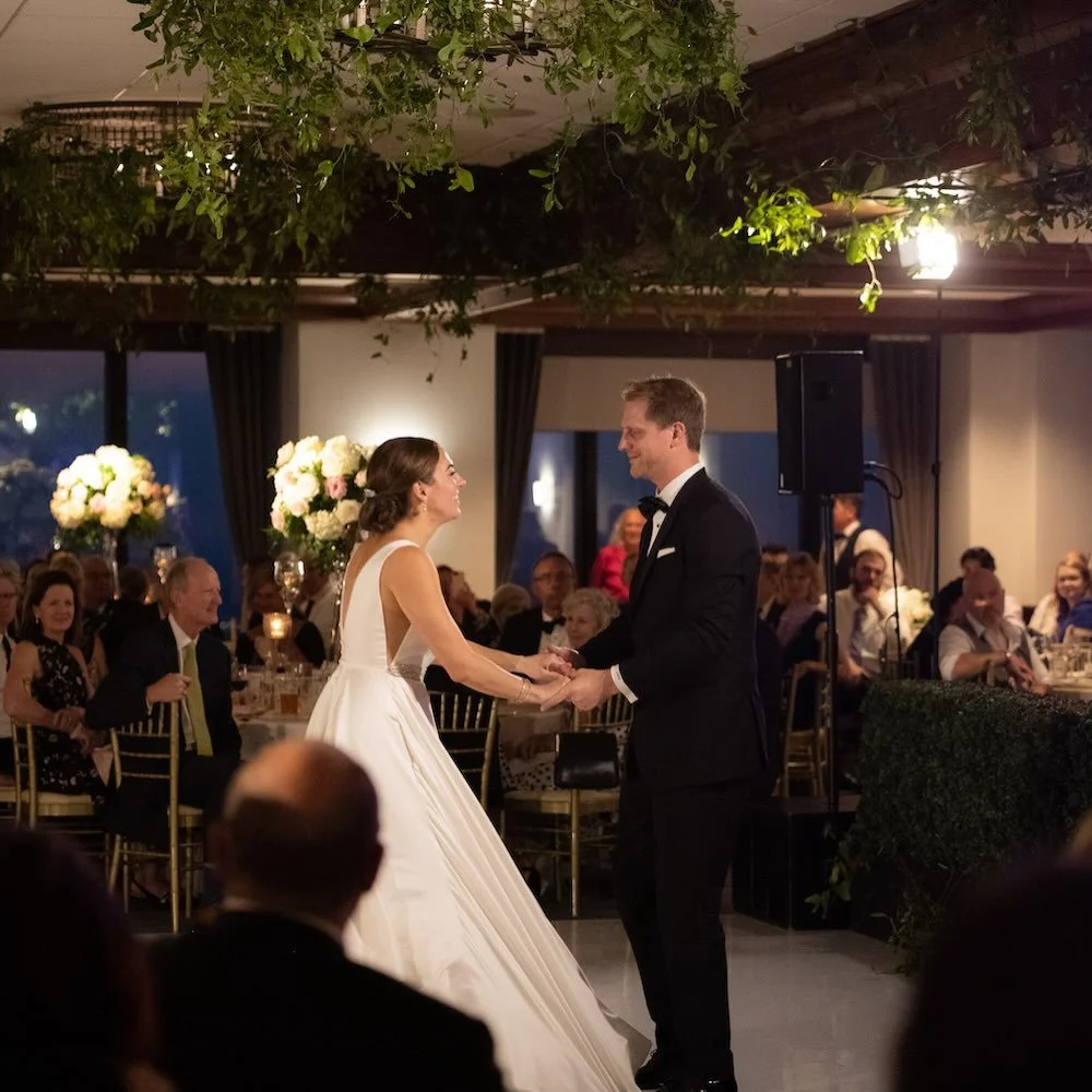 The kind of night you wish you could re-live forever&hellip; #skylinewedding #67floorsup