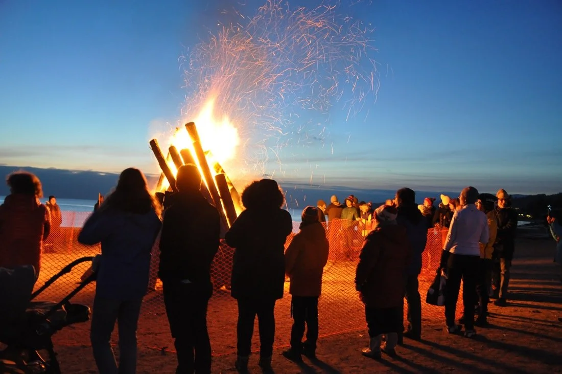 Christmas Wassail &amp; Bonfire Night