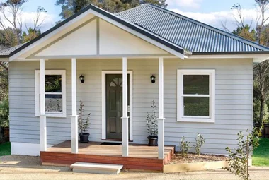 home weekender tile 380x255px.jpg