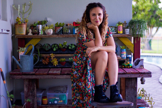 Erika Maria Rodriguez Planting Education/Workshops http://www.lasucculenta.com @lasucculenta