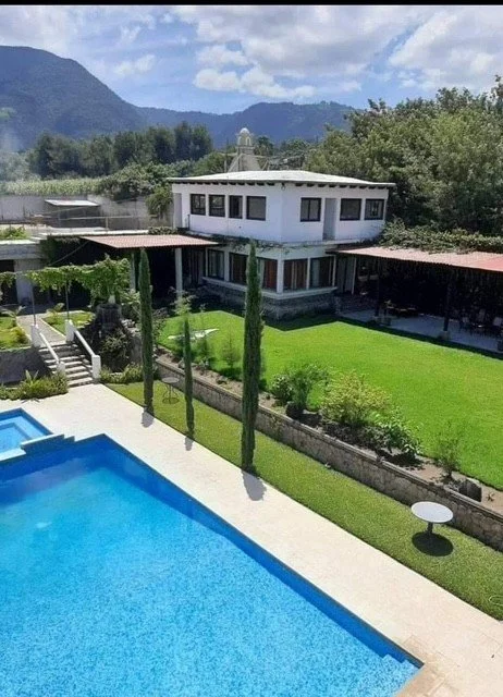 House 2.jpg