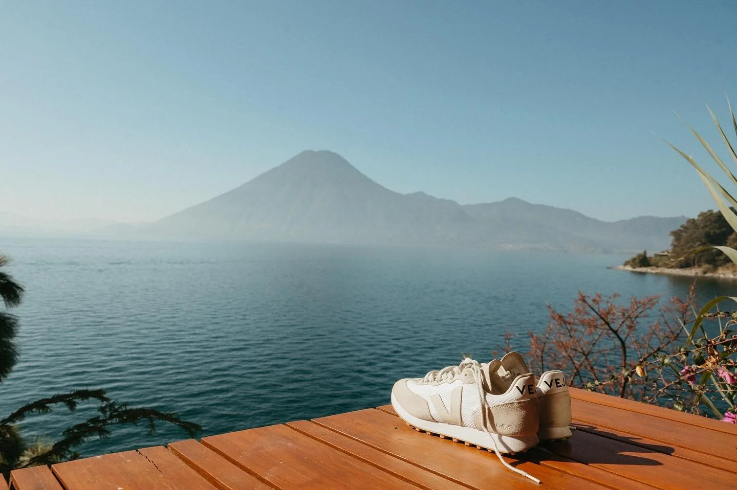 Easy mornings, where the world awakens slowly, and time moves at its own pace.

Location: @casa.de.cristal
photography: www.dialvarado.com

#lakeatitlan #lakeatitl&aacute;n #guatemala #suitcasetravels #travelgram #forthecurious #airbnb #hotels #conde