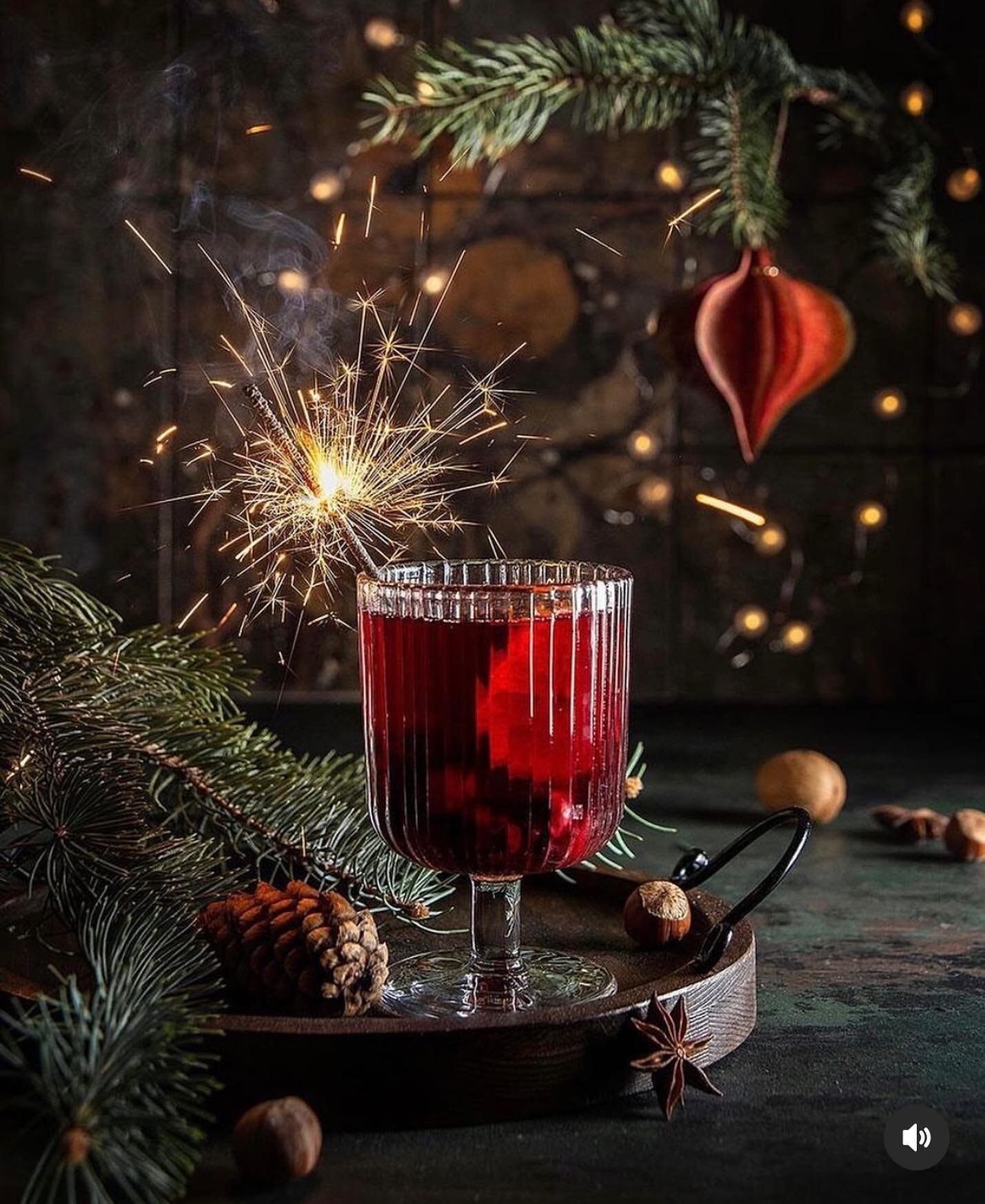 Feeling festive with this weekend treat from @m.a.y_a.k

What kind of mood can you create with just some props and great light?

We have everything you need here at the studio. Come and play!
.
.
.
.
.
#studiohire #photographyinspiration #photography