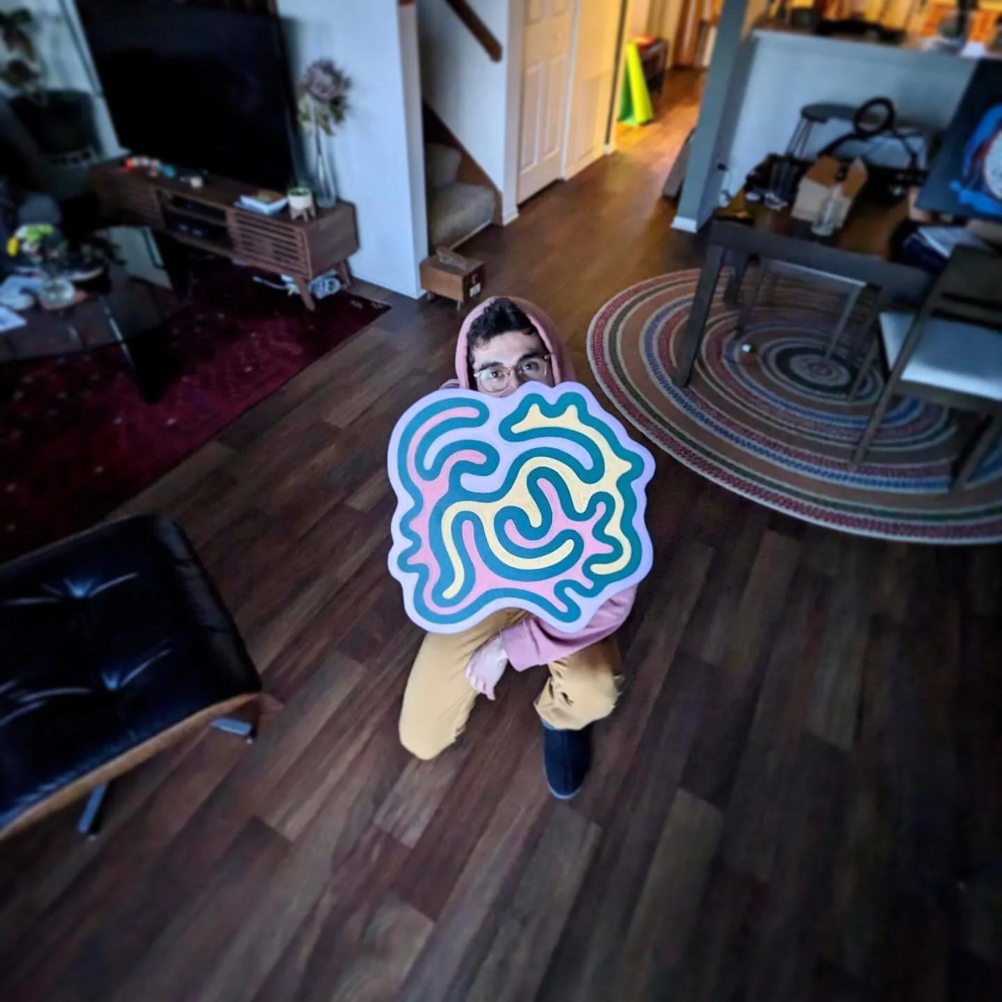 Giraffe Hug - my color journey continues! Fun fact: the outfit came first—currently fascinated by pink/yellow combos. I mimicked the palette in the painting, and voilà!
First 3 slides show off the painting. Slide 4 is the digital versio