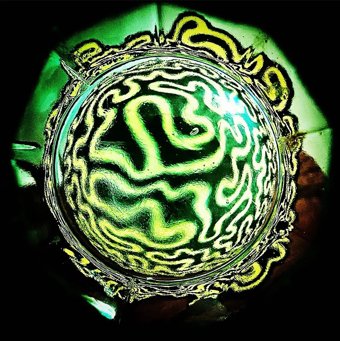 Maze Bubble π«§ - having a blast playing with analog filters/techniques. Can you guess how I shot these? π
#mazeart #abstractart #abstractphotography #abstract #abstractartist #abstractartwork #emergingartist #emergingart #emergingartists #artistson