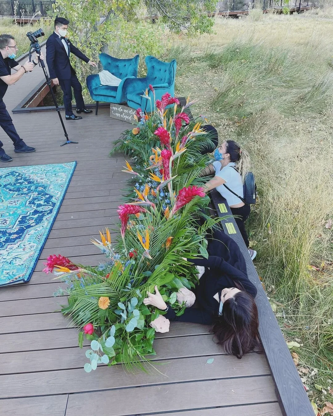 backgroundflowers.jpg