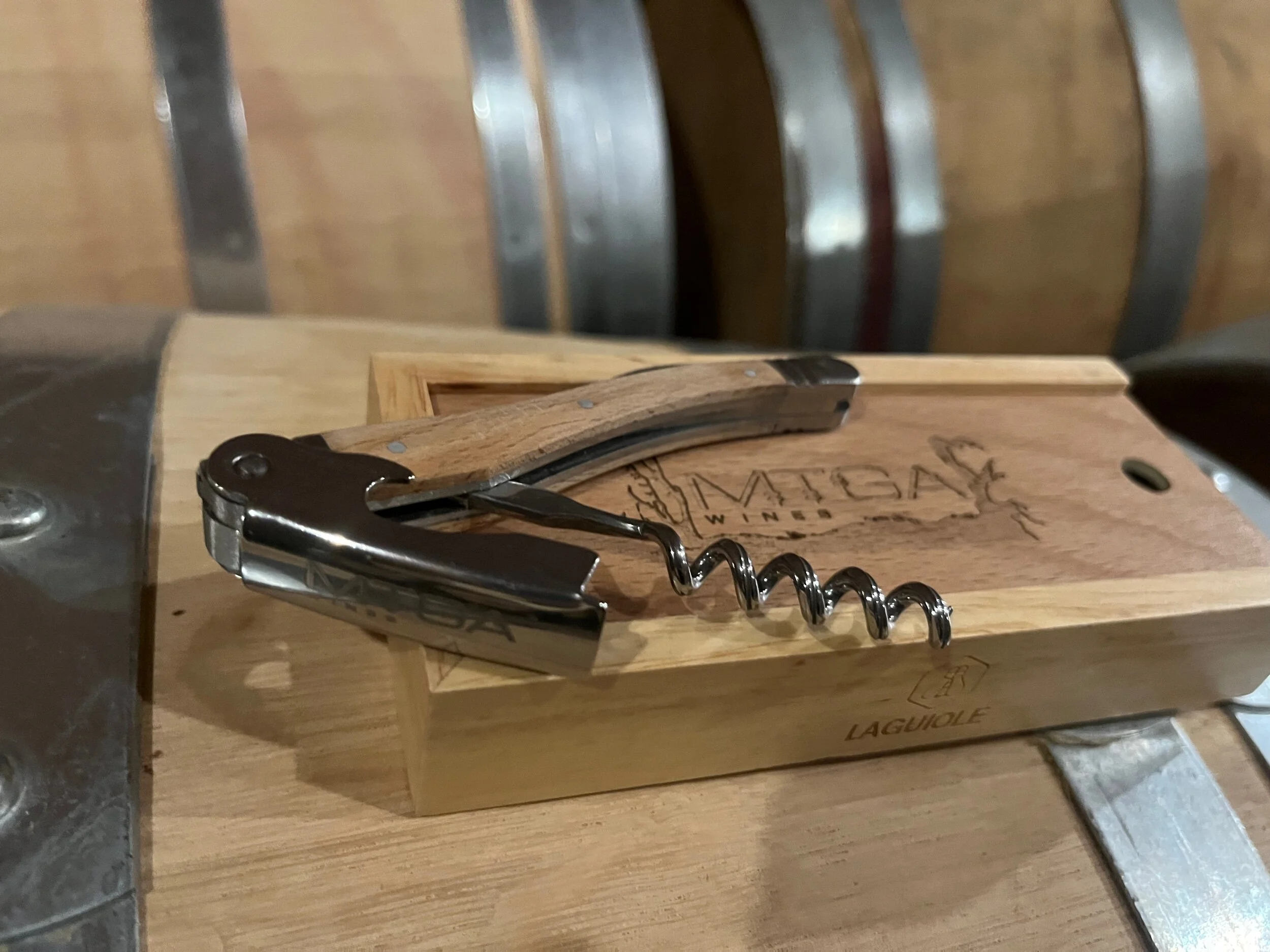 76EDEE98-3FB2-49D6-8BB8-755C6132A8C6