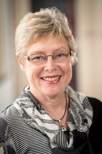 Caroline-Gargett.jpg