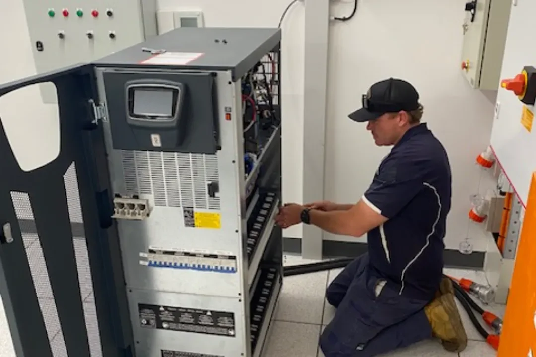 Electrician Blacks Beach