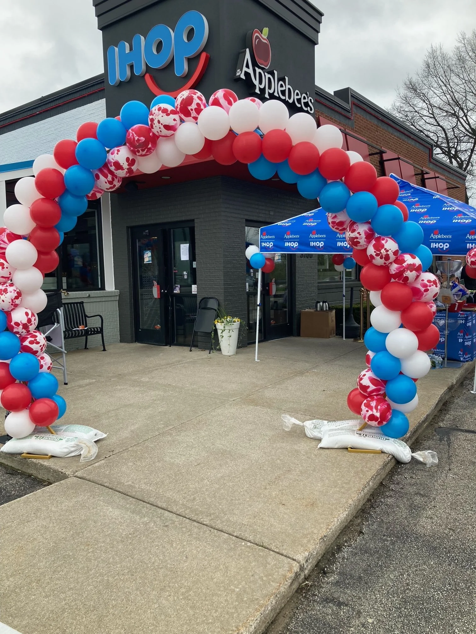  corporate balloon decorations, Grand Opening, Balloon Decorations for grand opening, Balloon Arch, Balloon arch for grand opening  