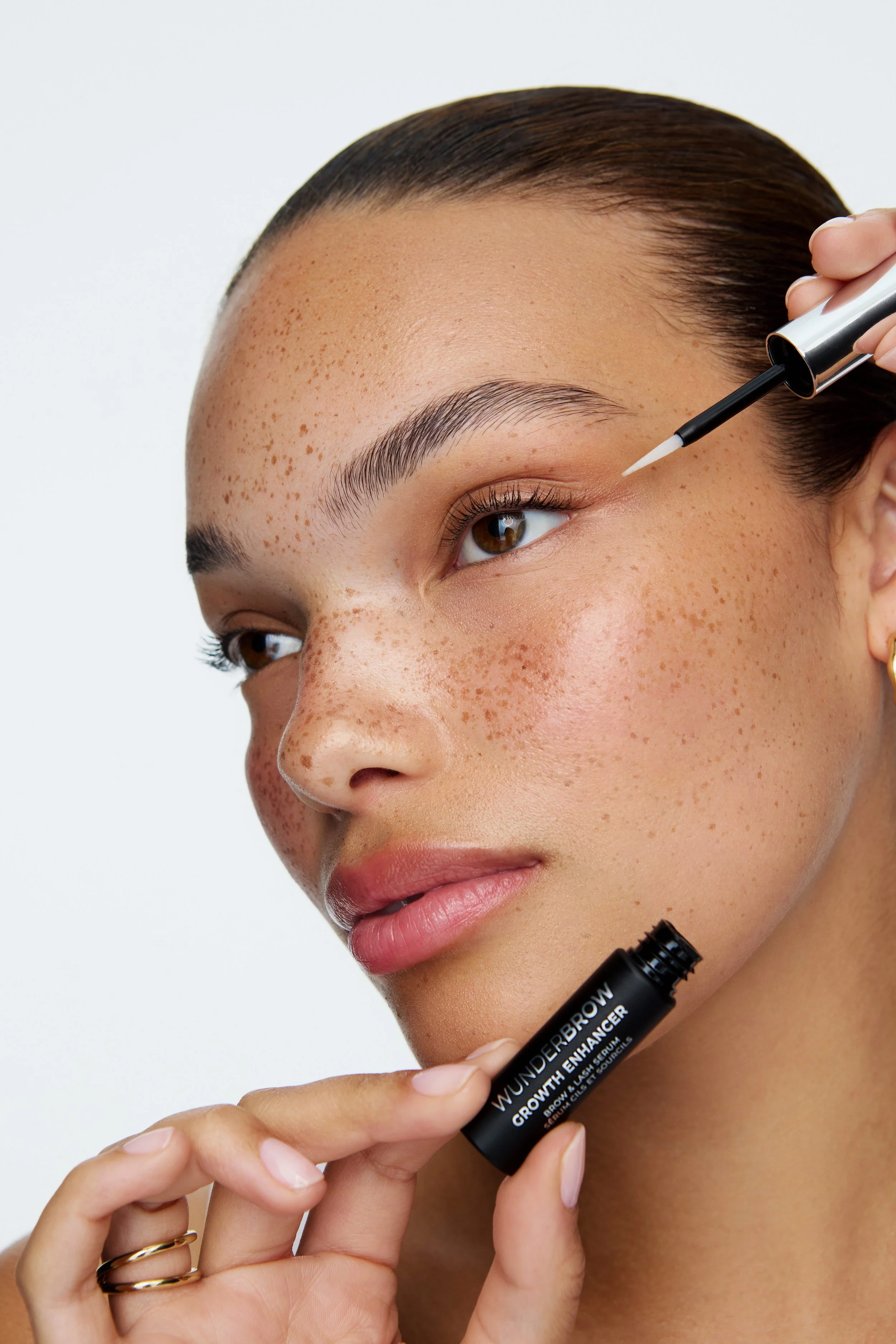 SH12_LAURA_SERUM_APPLICATION-1098.jpg
