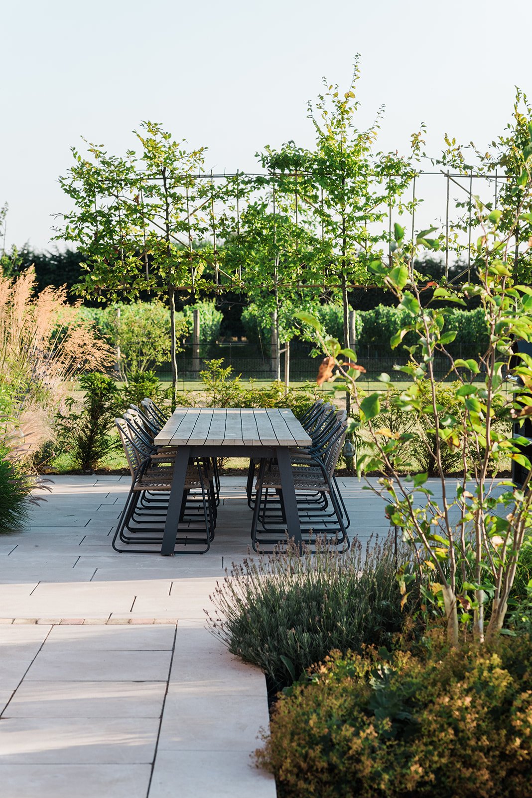 freear-and-fitch-courtyard-garden-design-in-dedham-by-rebecca-lewis-at-poshyarns-photography-99_websize.jpg