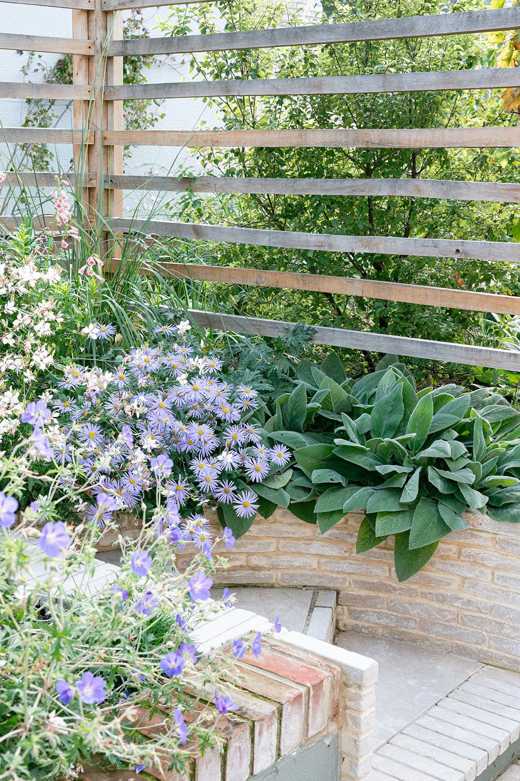 Contemporary Riverside Garden Design - Seating