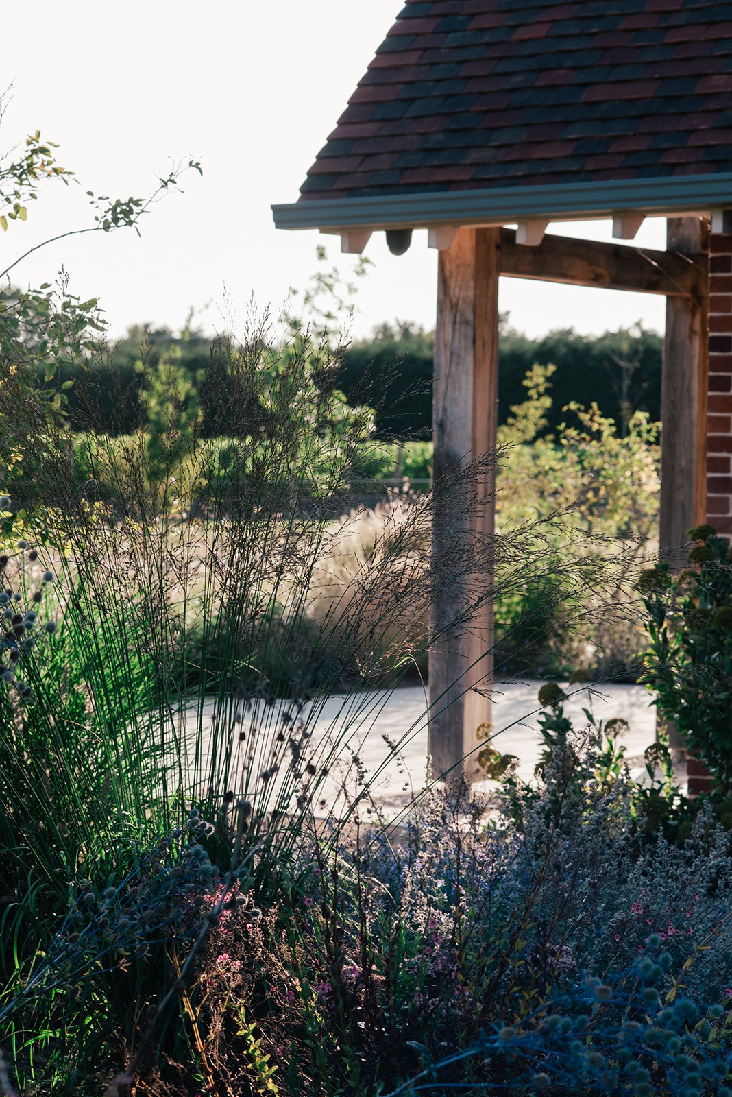 freear-and-fitch-courtyard-garden-design-in-dedham-by-rebecca-lewis-at-poshyarns-photography-54_websize.jpg