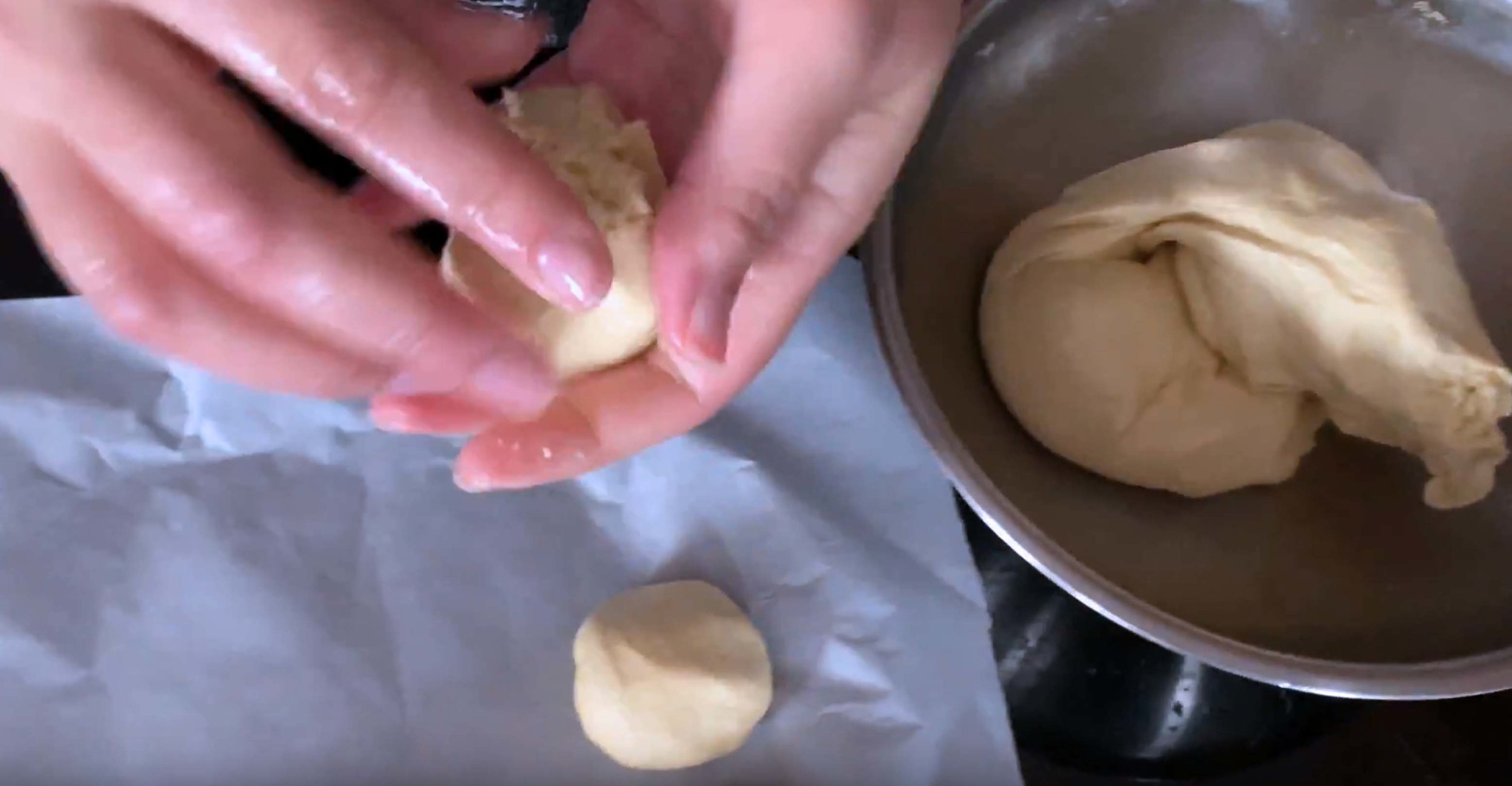 mhajeb instructions handle the dough with oil.jpg