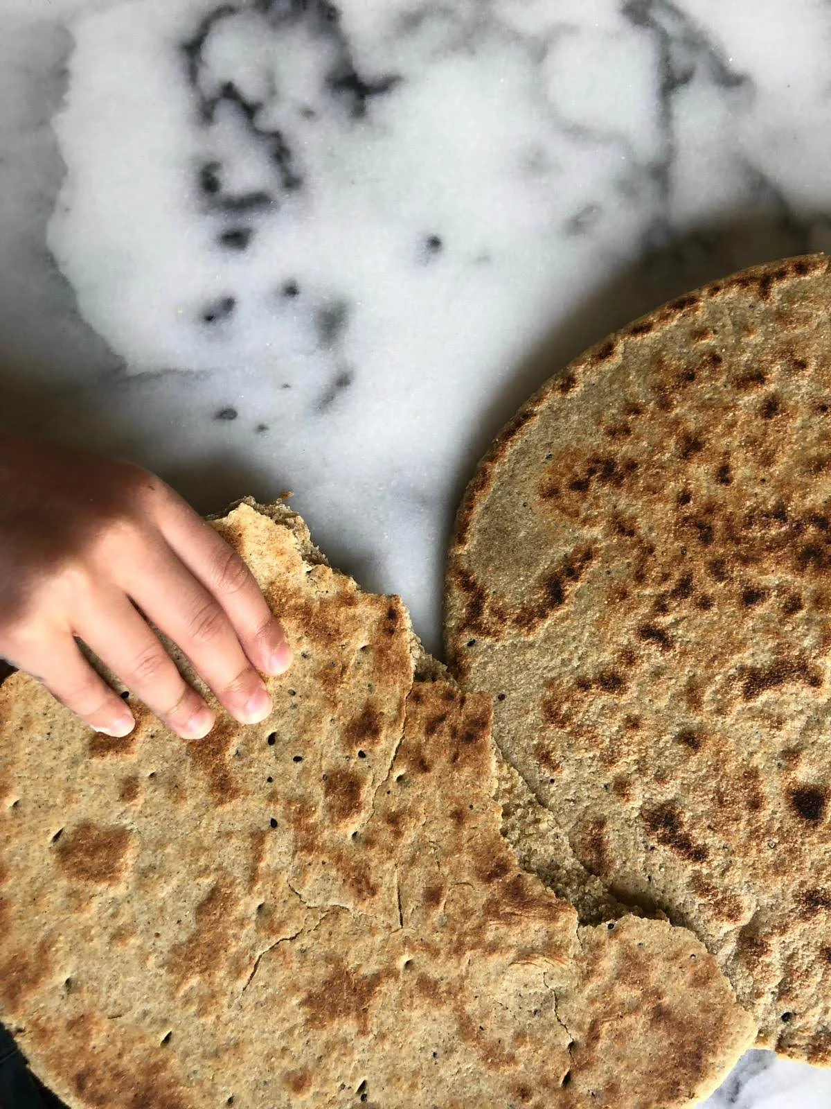 Round Algerian Bread With Seeds (Kissra)