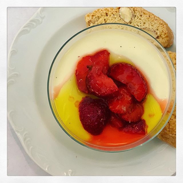 This olive oil panna cotta with macerated strawberries will be on heavy rotation this summer. Can&rsquo;t wait to add peaches to the mix. .
.
.
#foodlore #feedfeed #imsomartha #icecream #goodmoodfood #mykitchen #foodphotography #foodie #food #foodsta