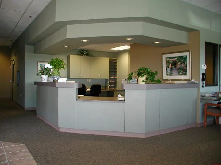 NWHospitalMOBReceptionDesk_33.jpg