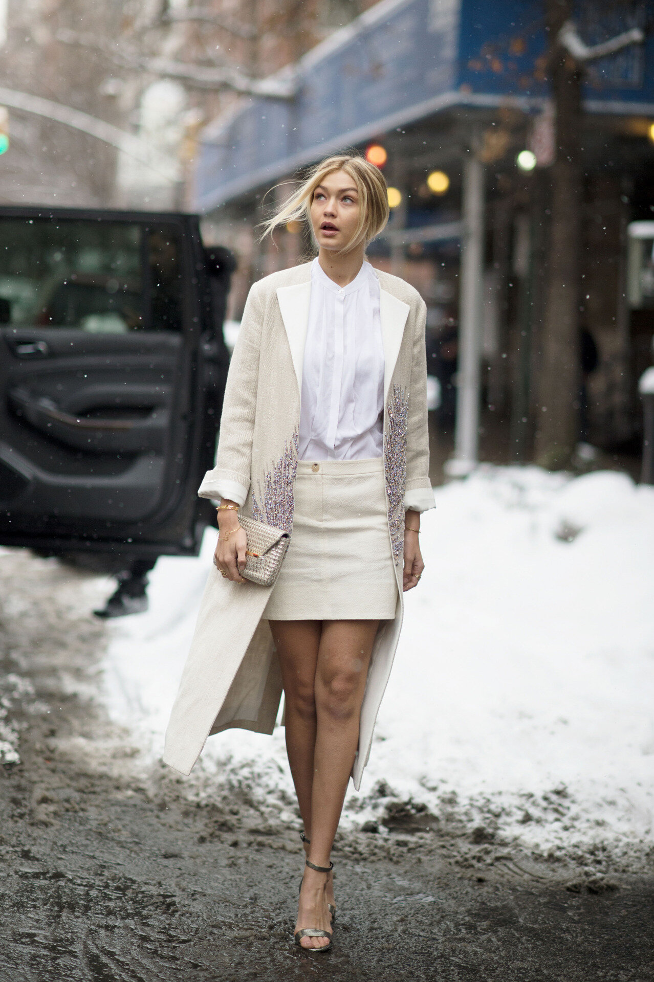 Tory Burch_ Fall RTW 2015_gigi hadid_ Vinyl cutting_ Vinyl base_Hand embellishment_ coat 2.jpg