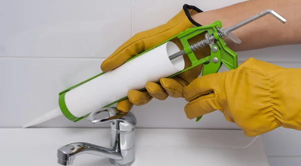 The Right Way to Caulk