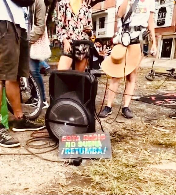 La radio resiste en las calles