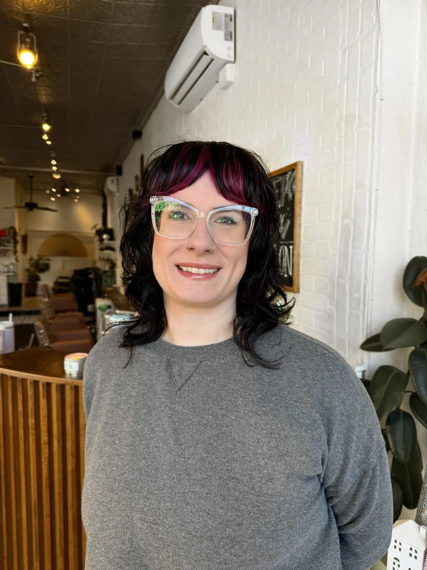 PROMOTION TIME ✨ shoutout to Delia on her promotion!! She&rsquo;s been part of the birch fam for over 3 years now and is killing it behind the chair!
She is always working to continue her education and deliver the best and we are so lucky to have her