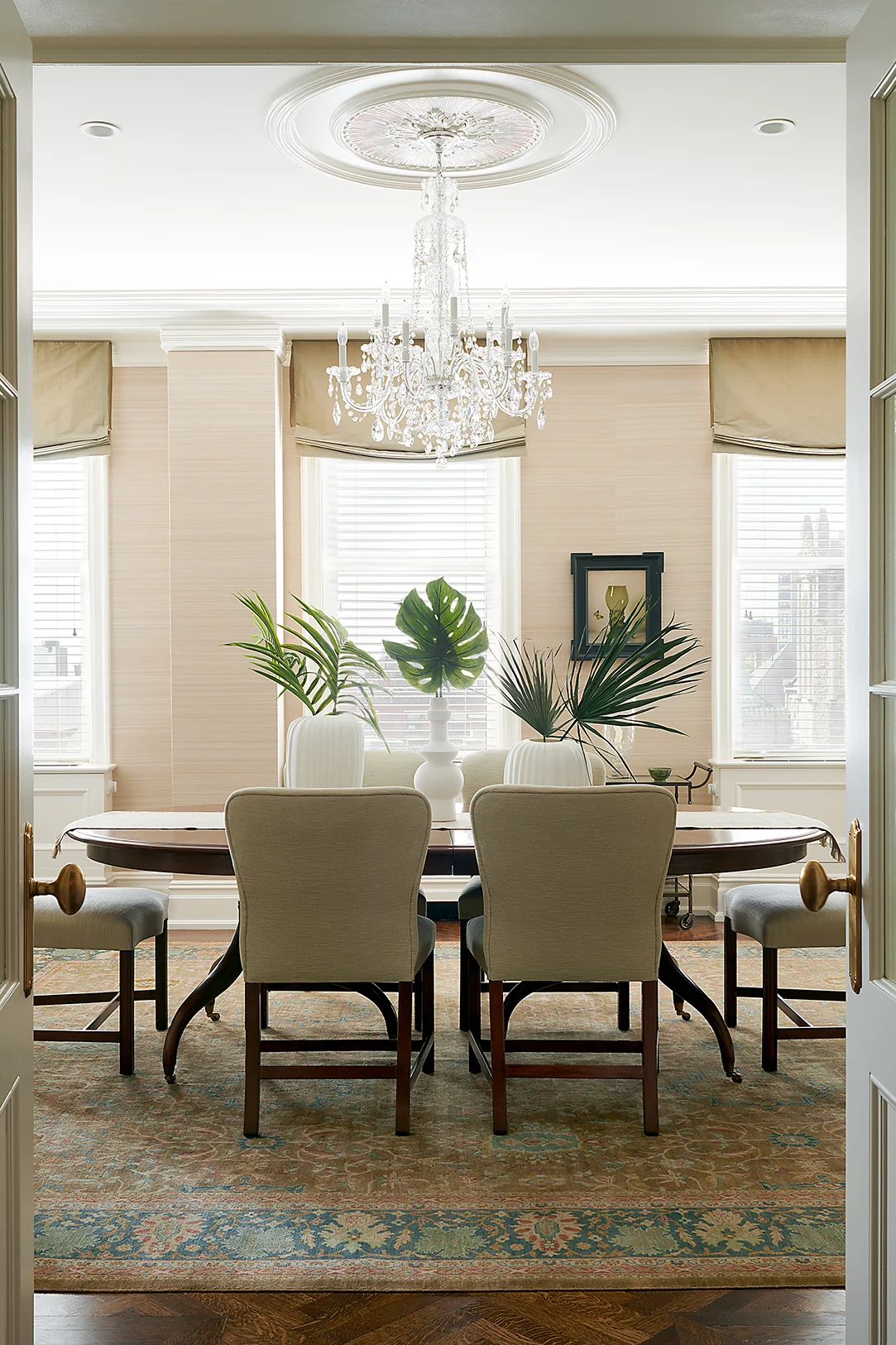 EM_RITTENHOUSE_DININGROOM_01.jpg