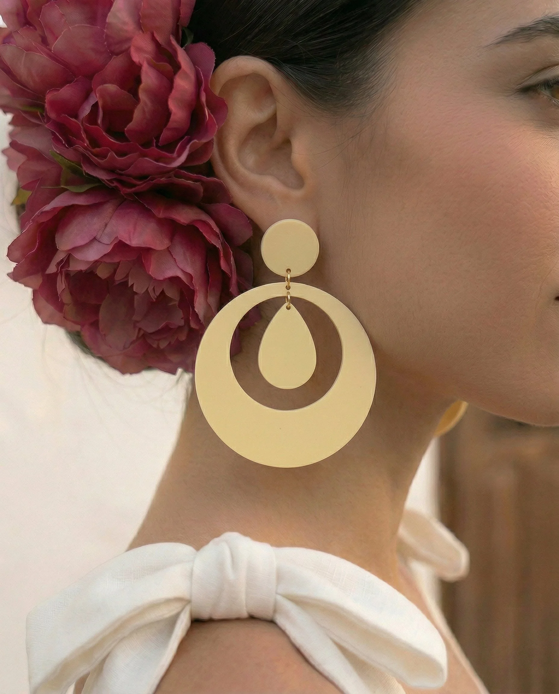 bata de cola_amarillo_real.jpeg