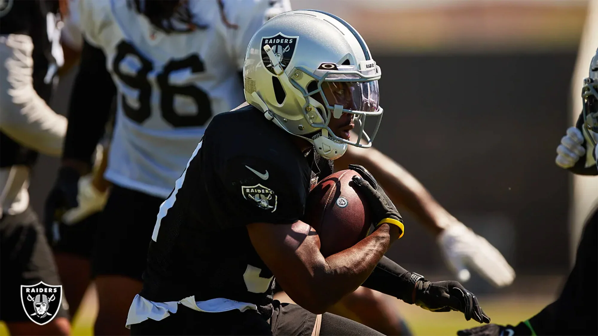 peyton-barber-raiders.jpg