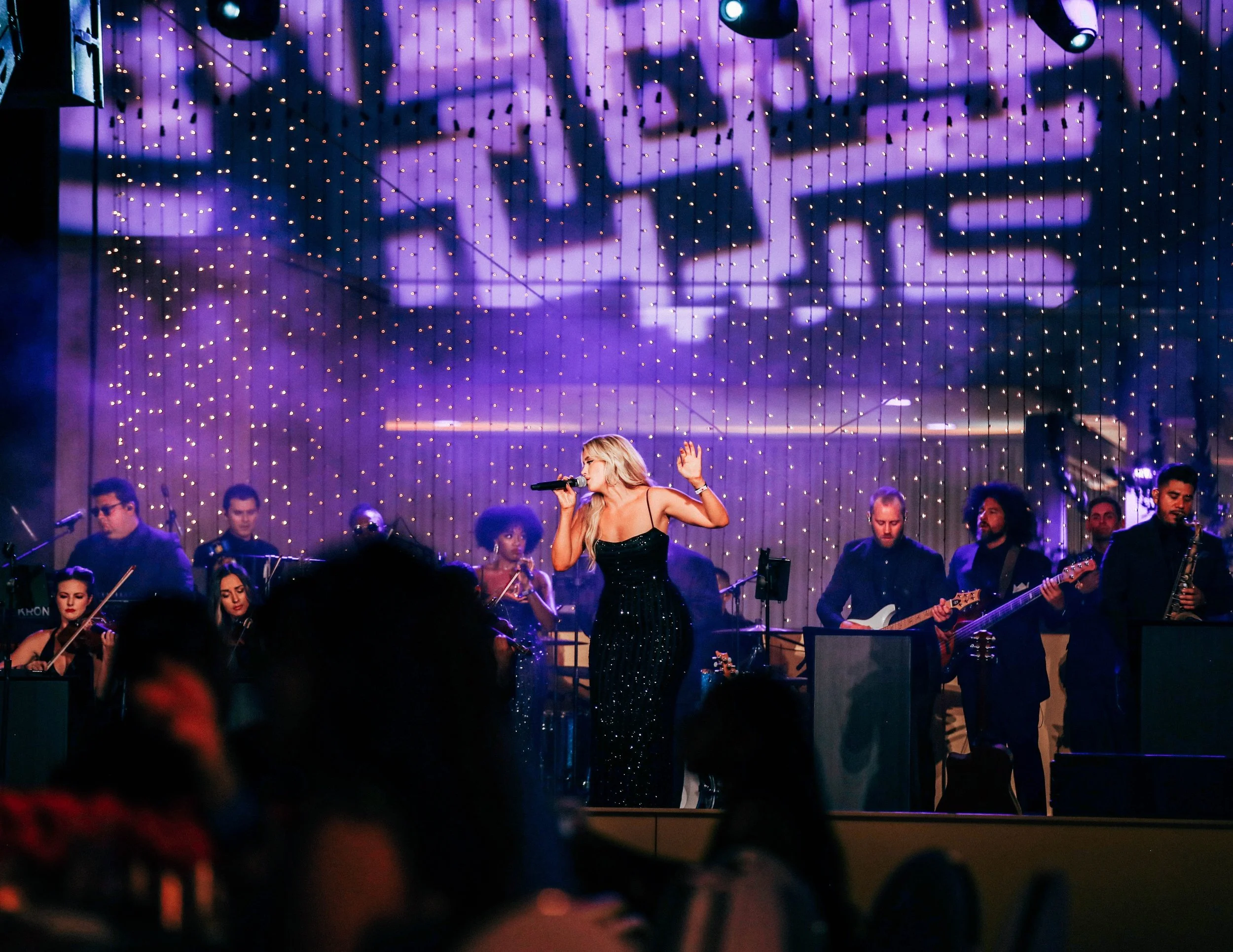 Dani Moz - Featured Vocalist | Weddings, Corporate Functions, Luxury Events, Conferences, Retreats, and more.